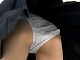 スローモーションでじっくり眺める 女子校生の自転車パンチラ 3　サンプル画像05